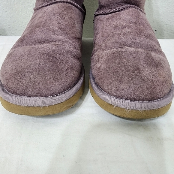 Ugg Bailey Button Lavender Sheepskin Boot Size 7 - Picture 4 of 14